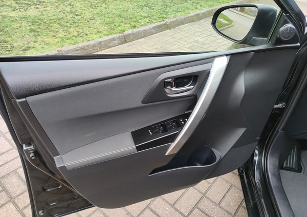 Toyota Auris cena 41500 przebieg: 178907, rok produkcji 2013 z Bielsk Podlaski małe 529
